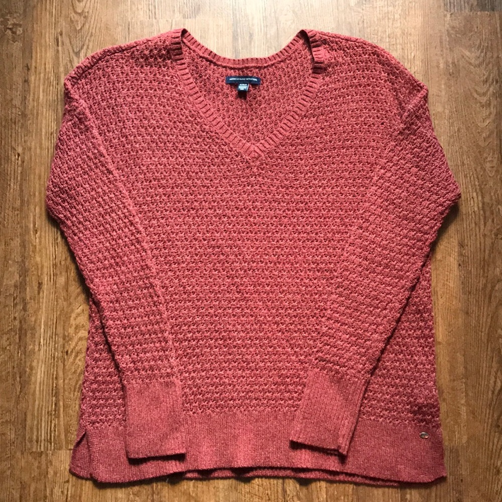 Women’s American Eagle Rust color V-neck sweater
